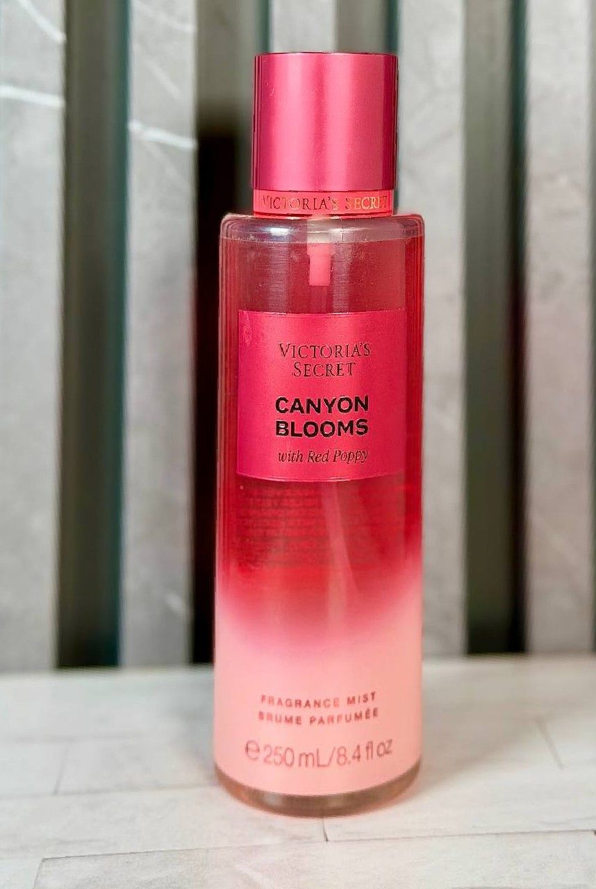 Victoria's Secret Canyon Blooms With Red Poppy